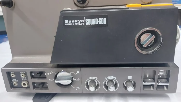 Projetor Sankyo Sound 600