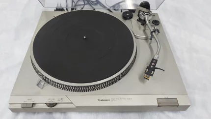 Toca discos Technics SL-D1